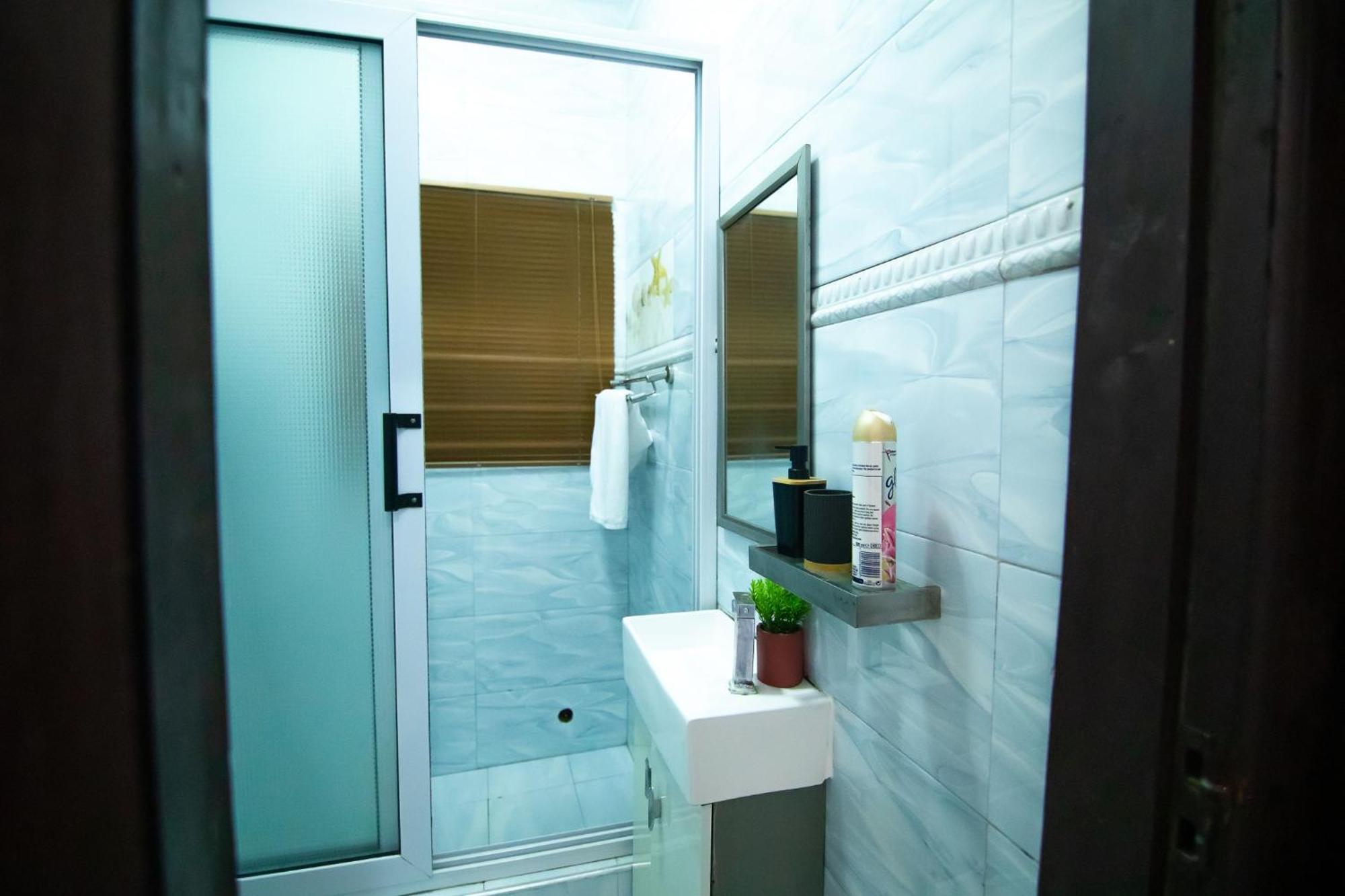 Stylish East Legon Apartment - Ac, Wi-Fi, Netflix Acra Exterior foto